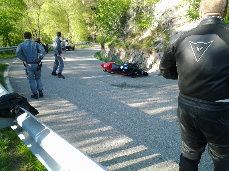 Incidente Sulla Panoramica Zegna Due Motociclisti Coinvolti