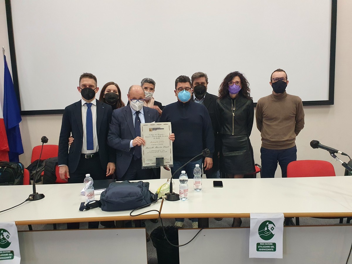 Consegna Di Medaglie D Oro E D Argento All Assemblea Degli Iscritti Del