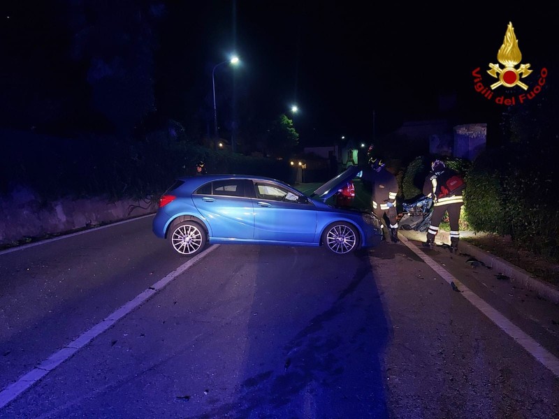 Dal Nord Ovest - Auto Sbanda In Piena Notte, Feriti In Ospedale ...