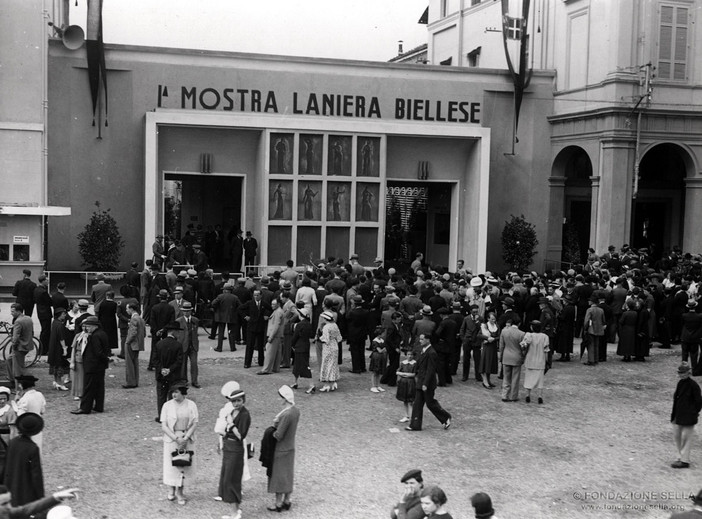 Foto d’archivio: la Mostra Laniera Biellese nel 1936 - Copyright Fondazione Sella 2024.