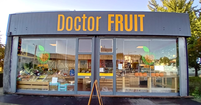 Cossato: sfondata la vetrina al Doctor Fruit