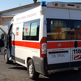 81enne investito a Cossato, trasportato in ospedale in codice giallo