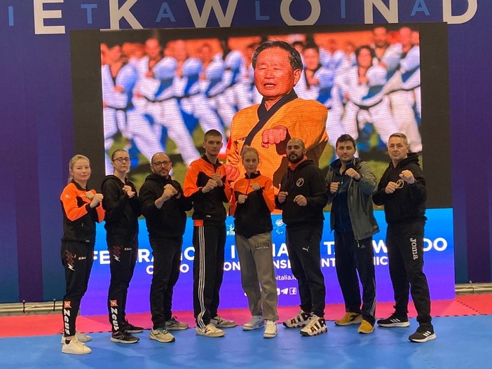 La ASD New Generation Taekwondo chiude l'anno con nuovi allenatori e IV Dan