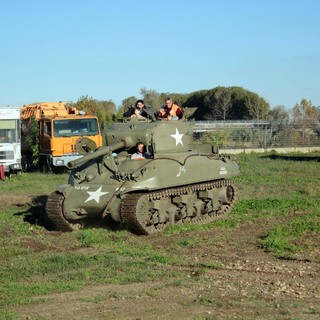 Fondazione Marazzato, a Stroppiana un campo base fra mezzi militari e lo spirito del tempo.