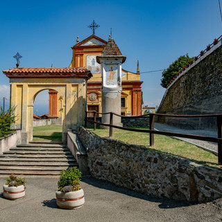 Obiettivo sabato immortala Magnano: la chiesa di San Giovanni Battista.