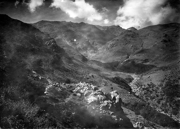 Foto d'archivio: la Valle Elvo nei secoli attraverso le escursioni in montagna - Copyright Fondazione Sella 2024.