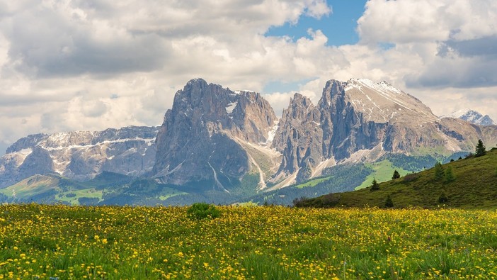 Alpe di Siusi e dintorni: vacanze tra neve, mercatini e tradizioni