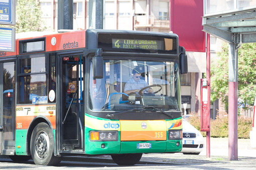 Biella: minori a bordo dell'autobus bus senza biglietto, sanzionati, foto archivio
