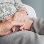 L'urgenza di politiche per l'invecchiamento dignitoso: il caso del Piemonte