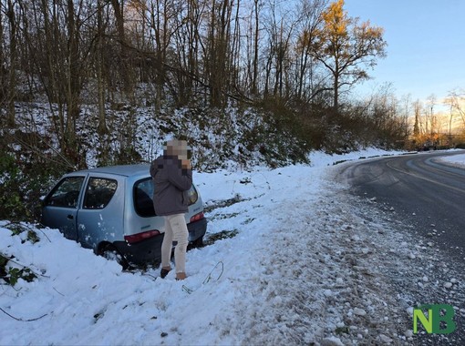 Zumaglia, la SP 200 colpisce ancora: l’auto esce di strada.