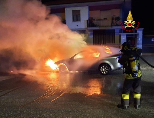 auto fiamme