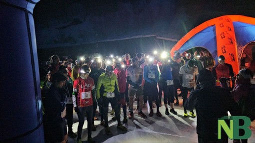 Sport e natura: l'Artignaga Snow Trail brilla sotto le stelle.