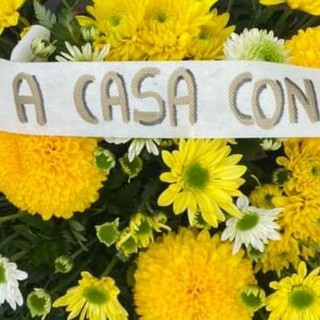 &quot;A casa con me&quot; ricorda i suoi cari