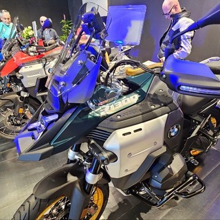 ACTIV MOTOR BIELLA inaugura il nuovo showroom con l'esclusivo BMW R1300 GS ADV