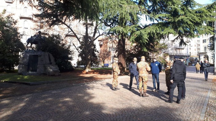 Biella si prepara all’adunata, Alpini e Carabinieri effettuano i sopralluoghi - Foto Remo Cagnazzi.