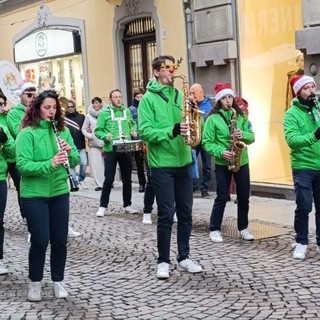 Biella accende la magia del Natale: inaugurata ufficialmente la stagione di eventi - Servizio di Mattia Baù per newsbiella.it