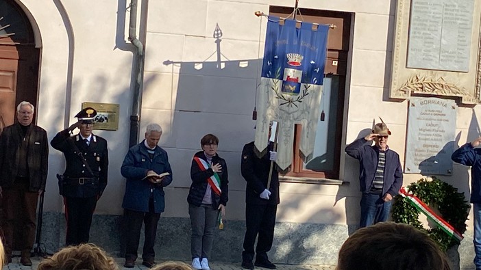 Borriana celebra il IV Novembre con le scuole, Guerriero: &quot;Ragazzi, pace e libertà hanno un valore inestimabile&quot; FOTO e VIDEO