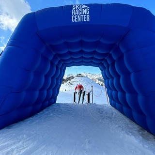 Allo Ski Racing Center Oasi Zegna la Nazionale donne francese e l'under 18 TiSki