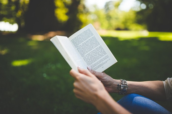 silent book club