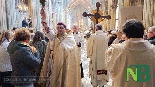 Biella inaugura l’Anno giubilare: Duomo gremito e processione solenne - Servizio di Mattia Baù per newsbiella.it