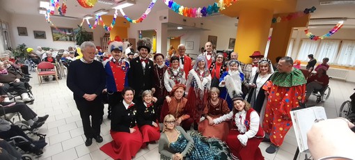 Carnevale alla Casa di Riposo Oasi di Chiavazza: musica, maschere e allegria per tutti FOTO