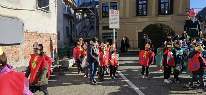 Impazza il carnevale a Crevacuore FOTO