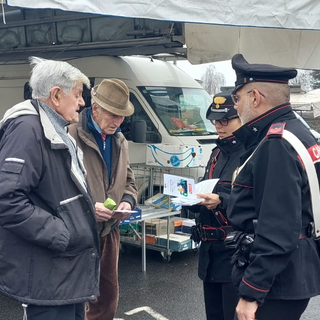 carabinieri incontro