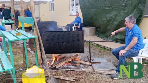 A Gaglianico castagne per tutti foto Mattia Baù per newsbiella.it