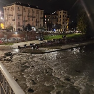 Studente di 17 anni gettato nella Dora a Torino dopo una lite con tre coetanei