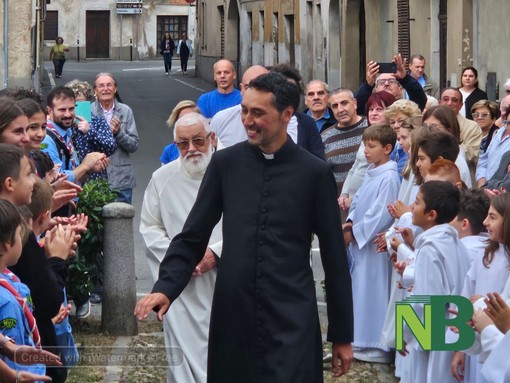 Candelo accoglie Don Simone: tre incontri di preghiera per il nuovo parroco.