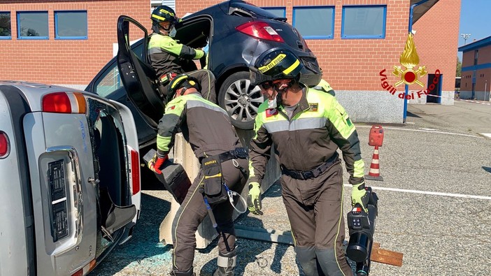 L'Extrication Team Italia dei Vigili del Fuoco si addestra a Biella in vista dei Campionati Mondiali