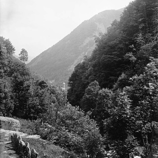 Foto d'archivio, Piedicavallo e il valico alpino: ponte fra biellese e Valle d'Aosta.