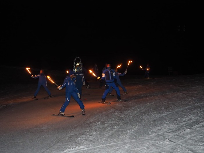 Domenica torna la fiaccolata dei bambini a Bielmonte sulle piste