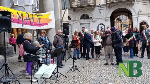 Biella ricorda le vittime delle mafie: partecipate le celebrazioni sotto i portici del Comune - Foto di Mattia Baù per newsbiella.it