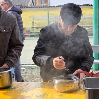 A Gaglianico sono stati preparati 14 pentoloni di fagiolata FOTO e VIDEO Giacomo Chiarini