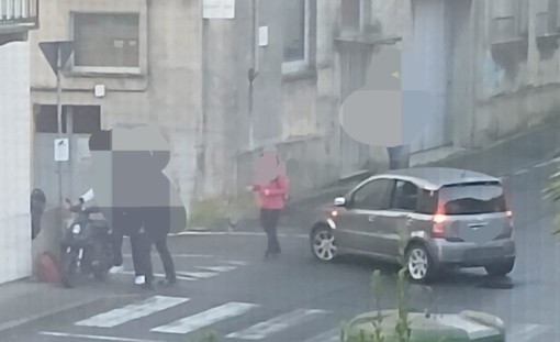 Chiavazza: scontro auto scooter in via della Vittoria