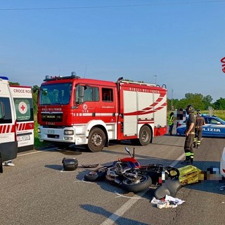 Perde la vita un motociclista 61enne, in un incidente lungo la sp 400 a Biella