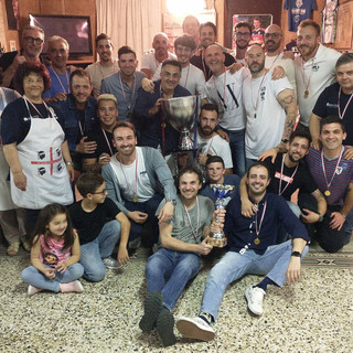 Nell’immagine, festeggiamenti al Circolo per la vittoria di “Su Nuraghe Calcio Biella”.