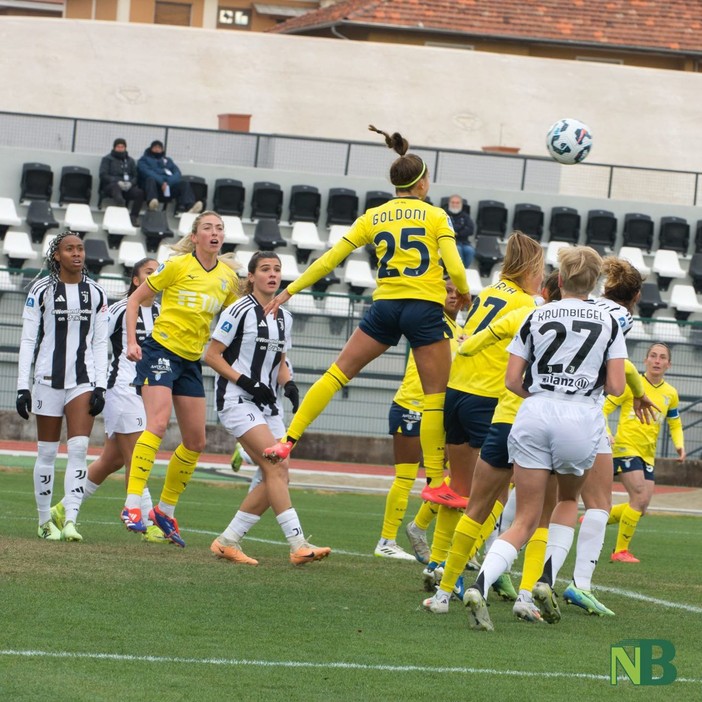 La Juve Women accende la decima vittoria (3 - 2)  in campionato, ma la Lazio non demerita - Foto di Enrico Eletto per newsbiella.it