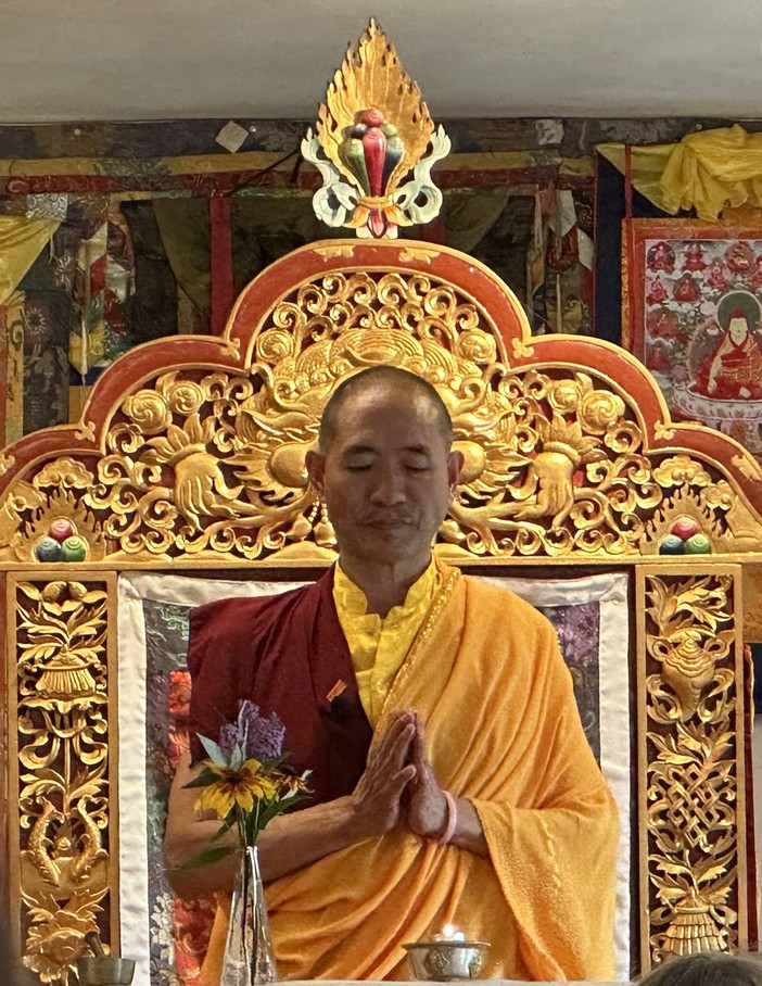 Graglia, un grande Lama tibetano insegna la compassione al Monastero Buddhista