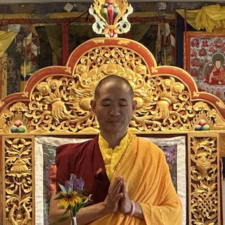 Graglia, un grande Lama tibetano insegna la compassione al Monastero Buddhista