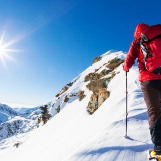 Sicurezza e prevenzione in montagna: anche in assenza di neve occorre partire preparati.