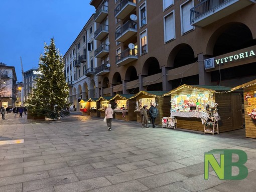 A Biella è Natale, tra canti e bancarelle FOTO e VIDEO Davide Finatti per newsbiell.it