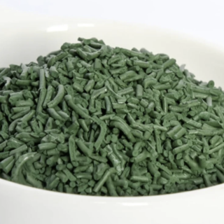 Pasta spirulina: si chiama così ma è spirulina pura al 100%. Ecco come sfruttare al meglio le sue proprietà