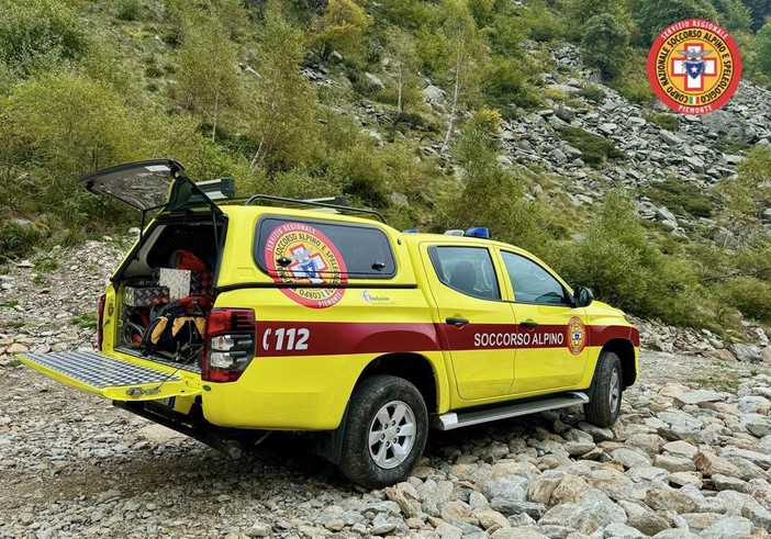 Alpe Scheggiola: trauma a una gamba per un escursionista, intervento del Soccorso Alpino