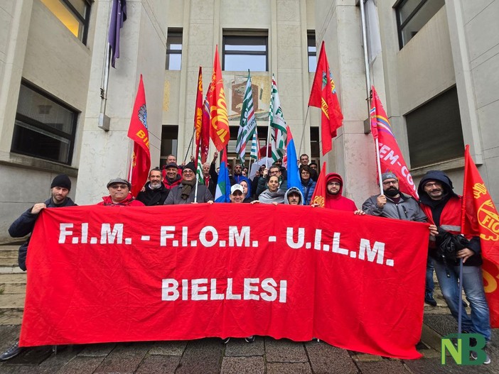 Sciopero metalmeccanici a Biella: il presidio all’Unione Industriale.