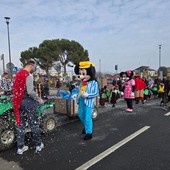 A Verrone le strade si sono colorate di coriandoli! FOTO e VIDEO Giacomo Chiarini