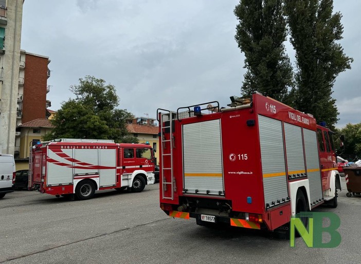 Fuga di gas a Cossato, Vigili del Fuoco al lavoro in viale Matteotti, foto Davide Finatti per newsbiella.it