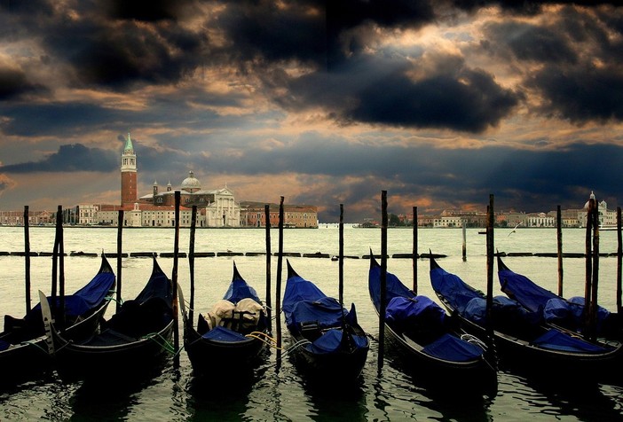 Il futuro di Venezia e i cambiamenti climatici: incontro speciale al Liceo Sella con Anna Somers Cocks