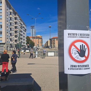 Torino, in piazza Bengasi spunta il cartello &quot;Accesso vietato ai residenti&quot;